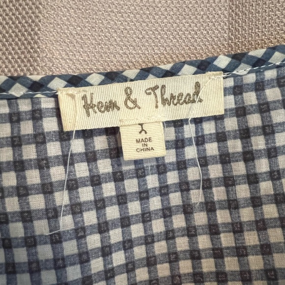 Hem and Thread handkerchief hem tank top - Picture 2 of 4